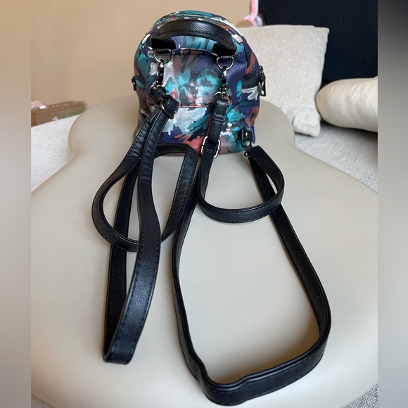 Mini Steve Madden Backpack - Picture 4 of 9